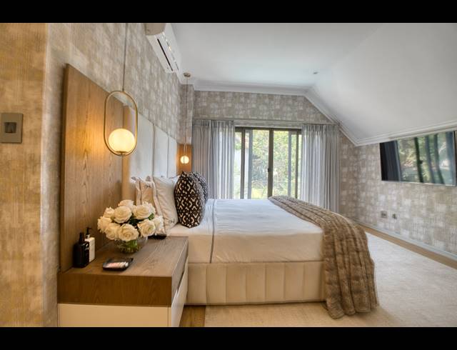 4 BEDROOM HOUSE FOR SALE IN ZIMBALI ESTATE